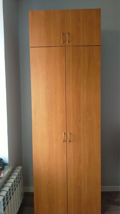 Продам шкаф срочно