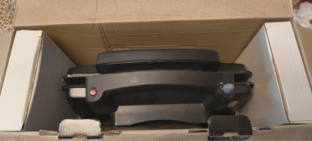 Грил и скара за месо и сандвичи