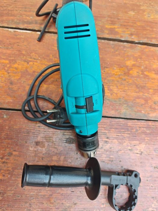 Mașină de găurit cu percuție Makita HP 1640, 680W
