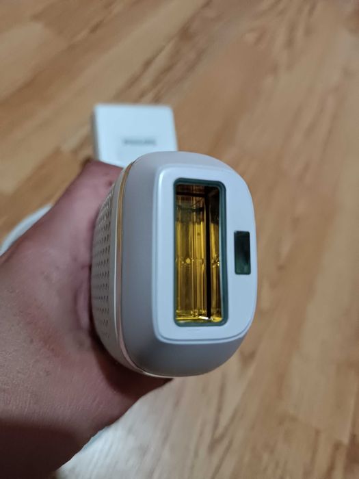 Фотоэпилятор Philips Lumea