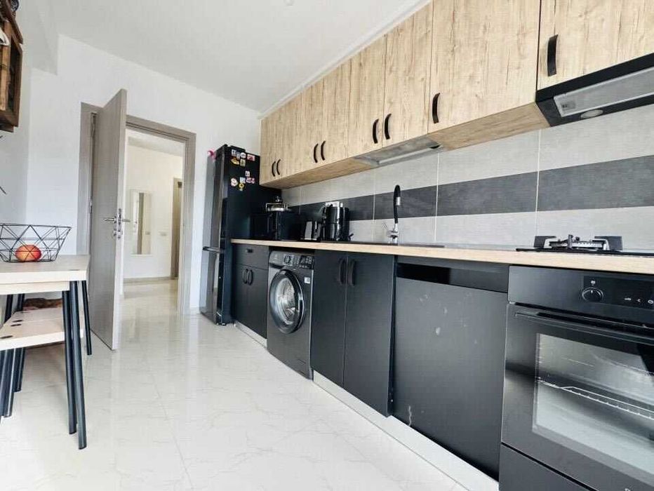 Vand apartament  mobilat, utilat  cu loc de parcare inclus