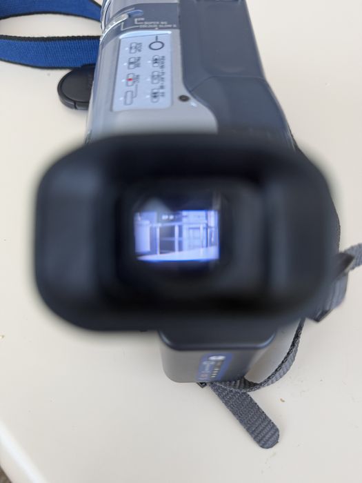 Sony dcr-trv240e pal handycam 700x zoom