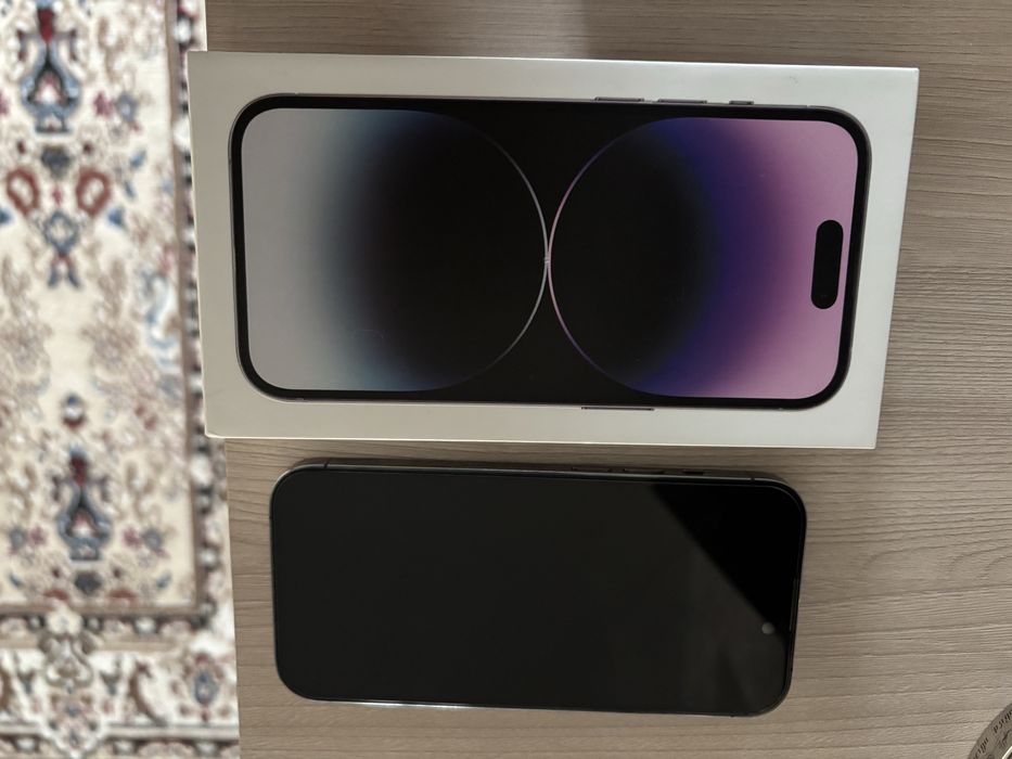 Продам айфон 14 про