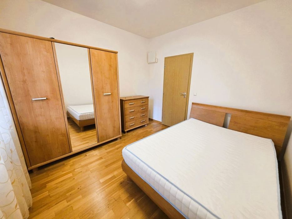 3-стаен в София-Младост 1 площ 85 цена 800