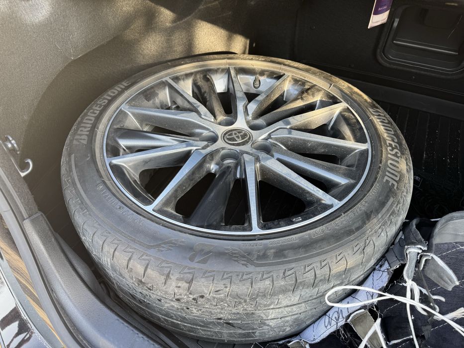 Комплект диск с резиной камри 75 ОРИГИНАЛ