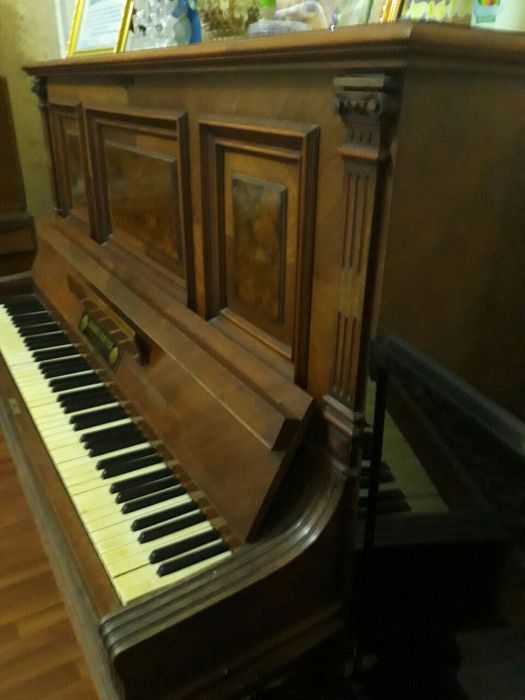 Антиквариат пианино