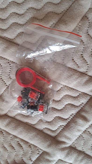 Продам клавиатуру