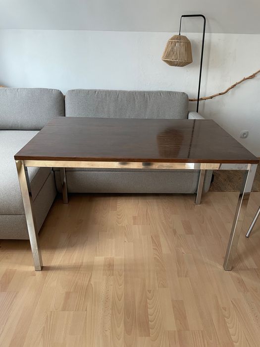 Трапезна маса с 4 стола