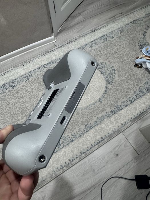 Продам пульт от дрона новый DJI