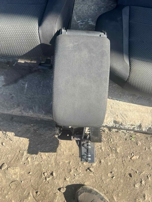 Запазен текстилен салон Golf 6 4 врати седалки Н683