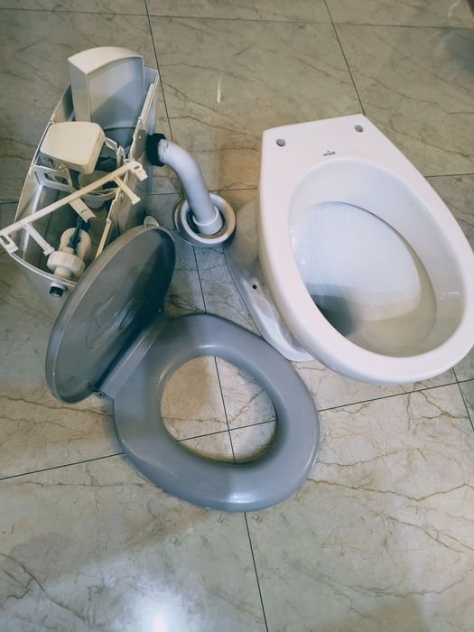 Vas tualeta WC si bazin WC din plastic