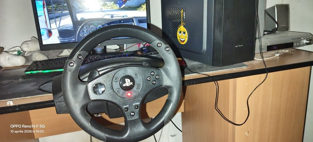 Vand un volan de gaming