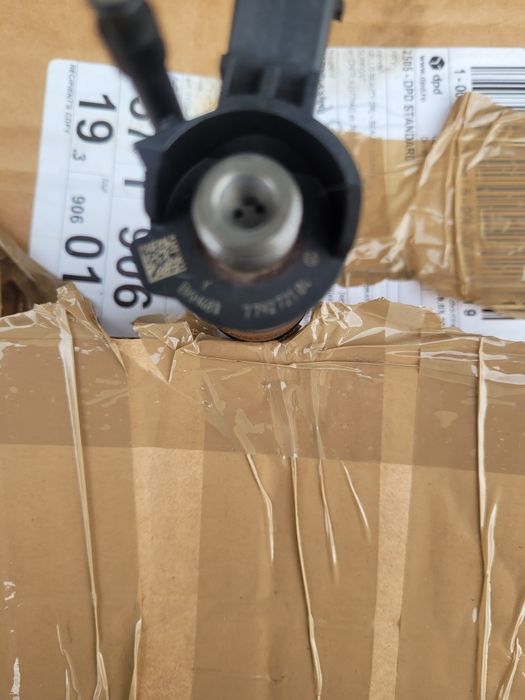 Vand set de 6 injectoare bmw e 60 / 61/90  de 231/234cp , motor m57