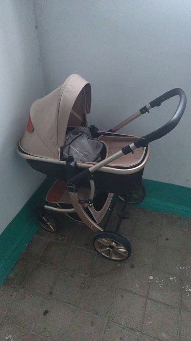 Продам детскую коляску