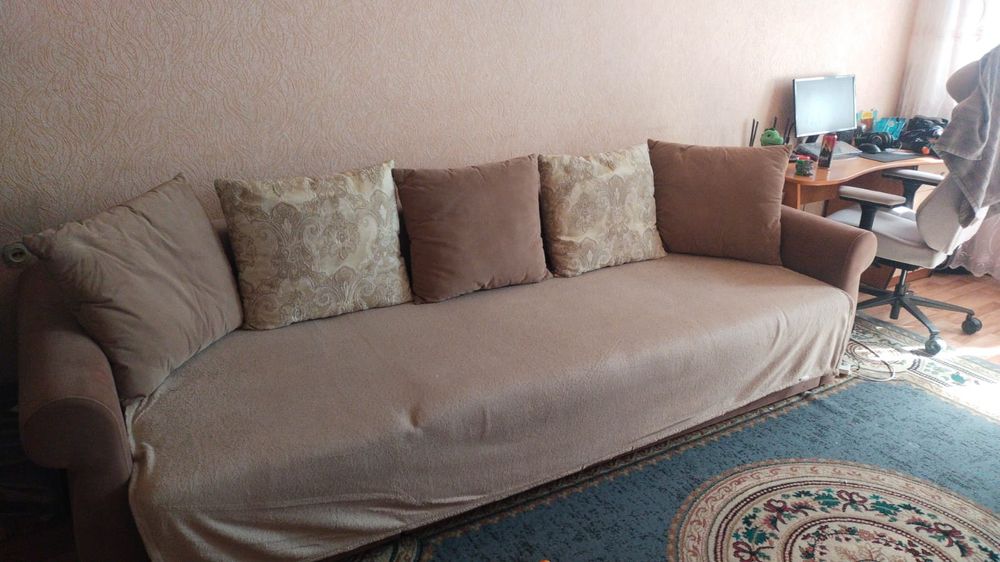 Продам мягкий диван