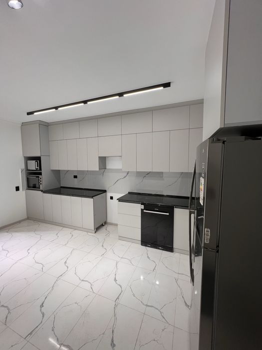 Oshxona mebeli buyurtma asosida tayyorlab beramiz