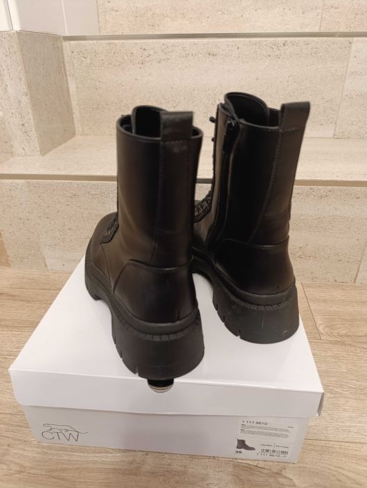 Дамски зимни боти