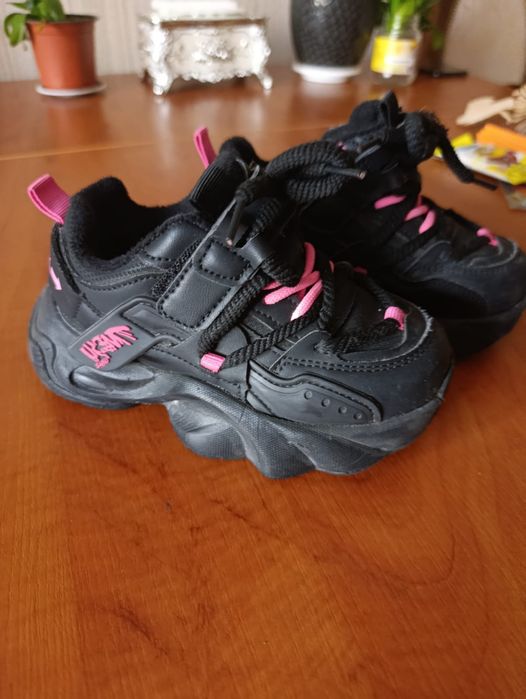 Детская обувь на девочку