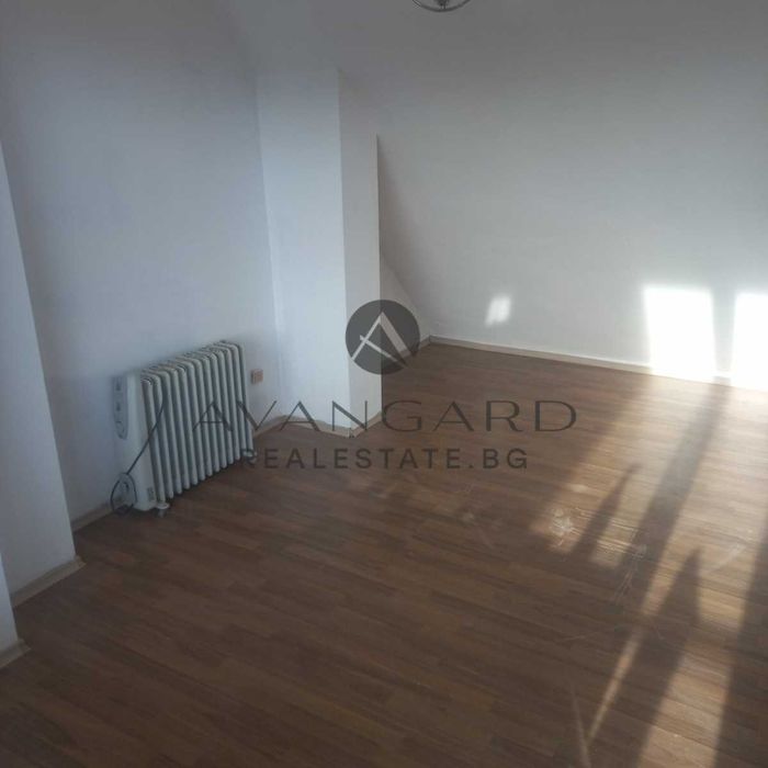 Продава се Двустаен апартамент в Пловдив, Център - 77 кв.м за 1723 €/кв.м - Снимка #2