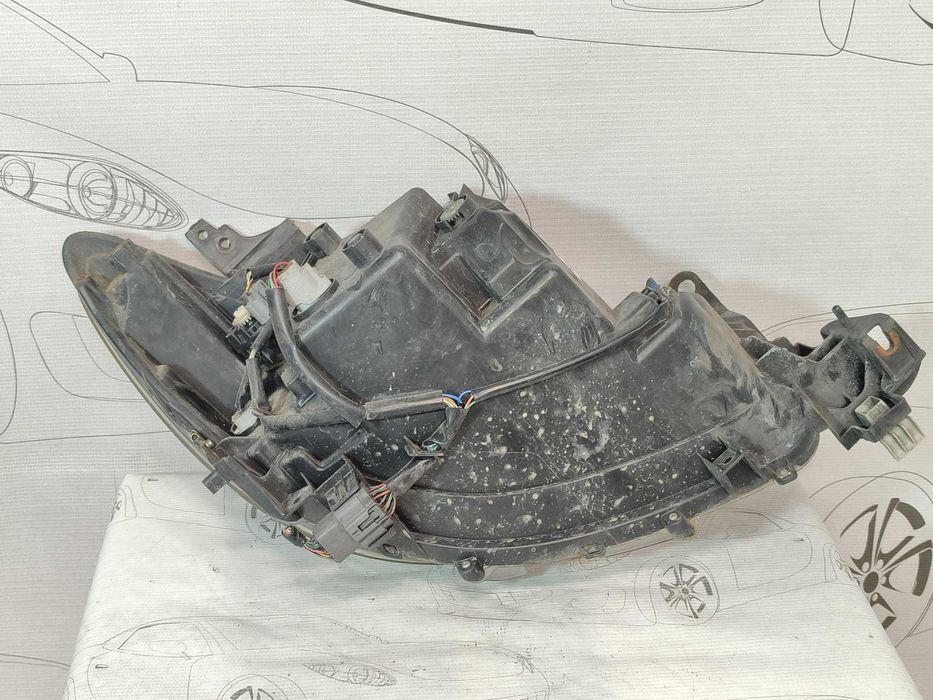 Far stânga UK Mazda CX-5 2015 2.2 Diesel 110kW Bi-Xenon cu lupă Cod OEM: KA3B51040C (4G2)