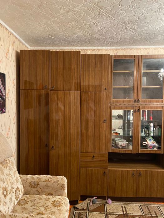 Шкаф-стенка с антресолями