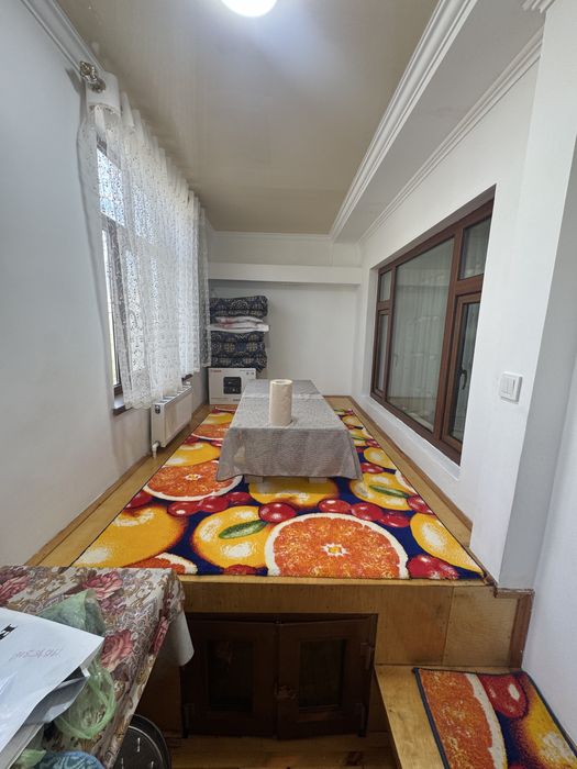 Uy sotiladi 3 xonali