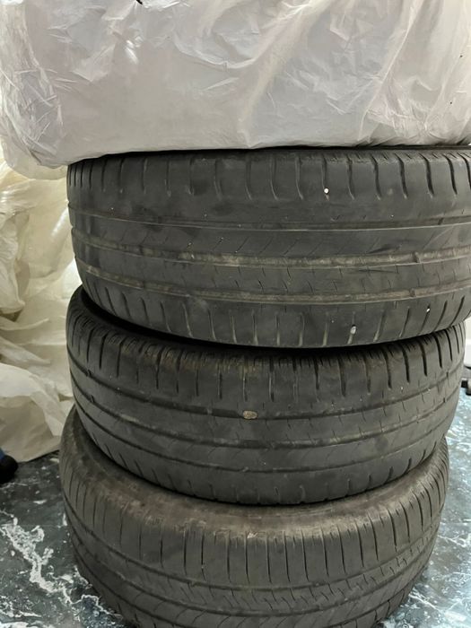 Продам шины срочно балон от авто