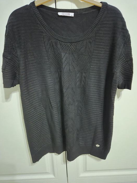 продам кофточки 48 размер