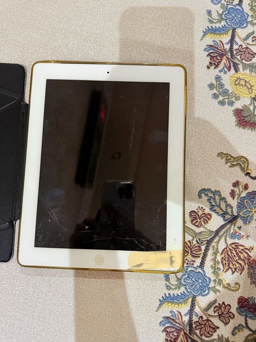 Ipad 2 б/у сломанный