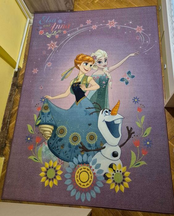 Продавам детски килим