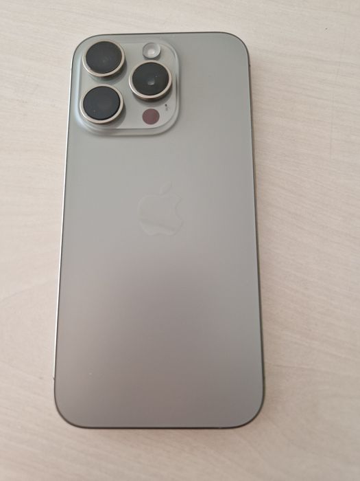 iPhone 15 Pro Natural Titanium -256gb