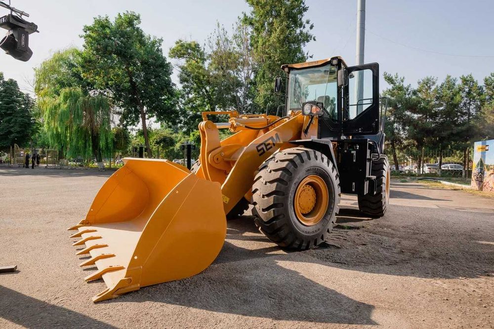 Фронтал юкловчи SEM655D, Фронтальный погрузчик SEM655D