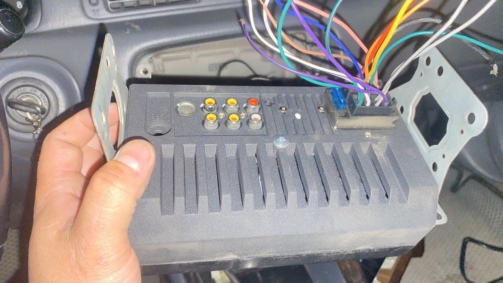 Магнитола.      .