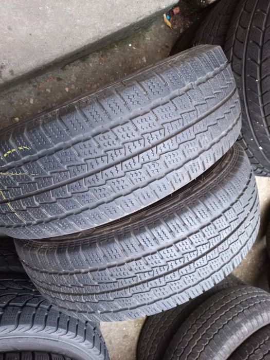 2 anvelope 215/60 R17 C Continental