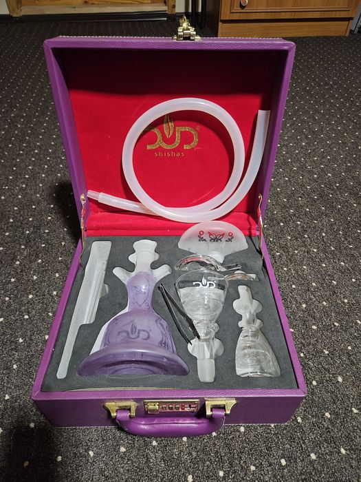 Narghilea din sticlă