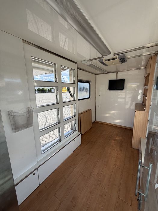 Citroen Jumper 3.0 HDI | UNIC Showroom / Conversie Food Truck