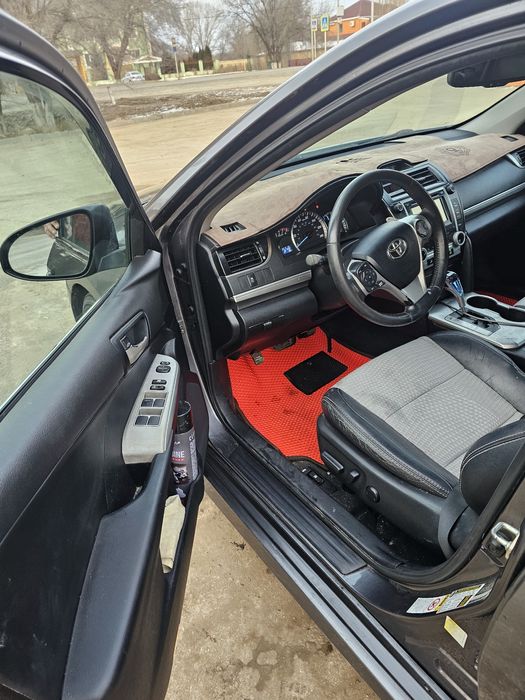 Продам машину камри 50