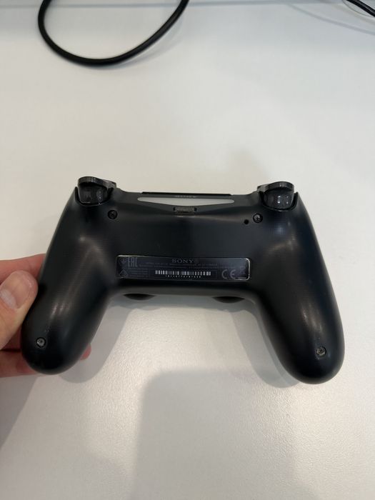 Продам Ps4 Slim 1tb