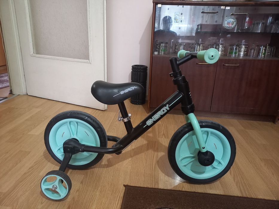 Продавам детско баланс колело 3в1