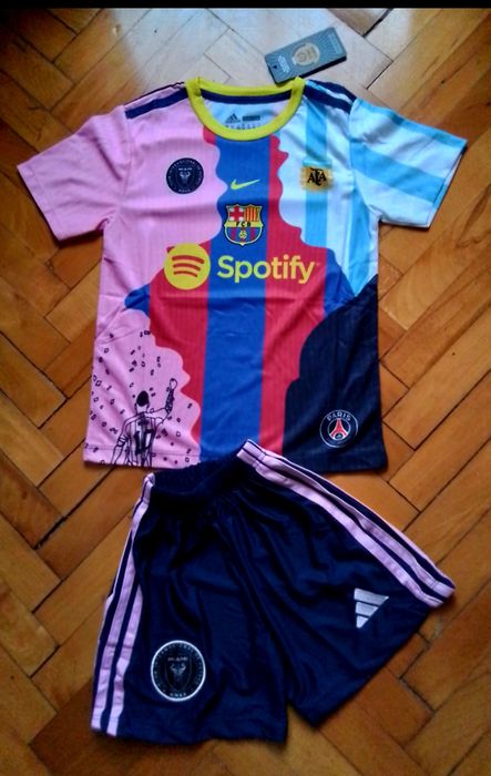 MESSI 10 CR7  детско юношески футболни екипи Колекционерски