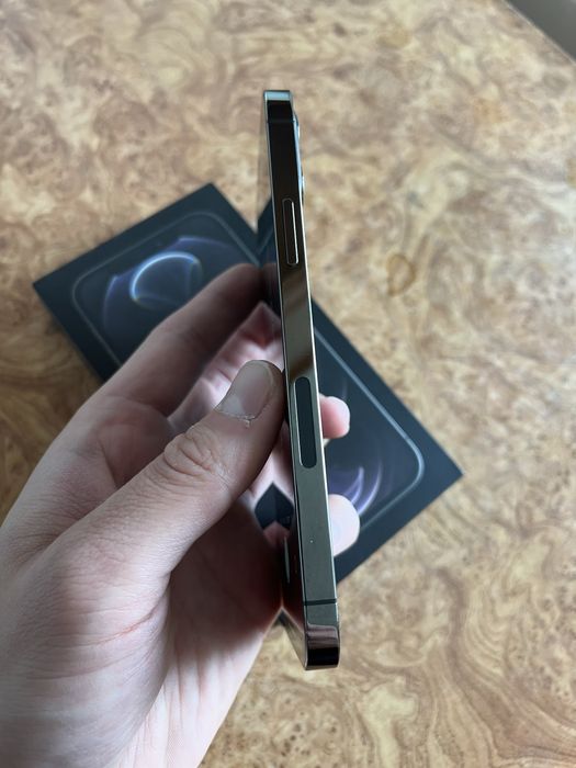 Iphone 12 pro продам