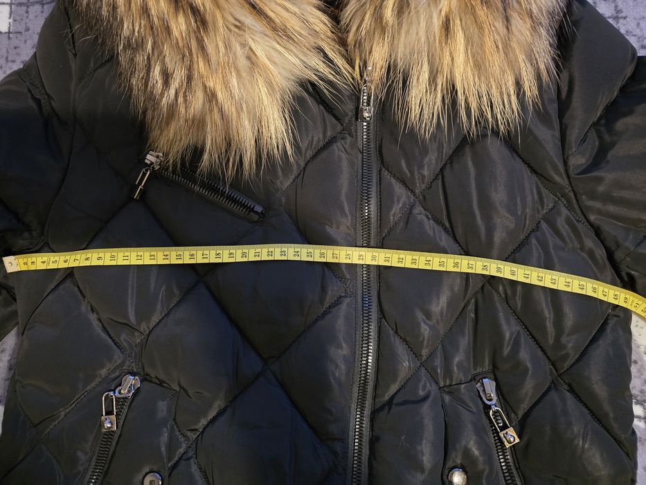 Яке с яка на качулката от лисица-естествен косъм