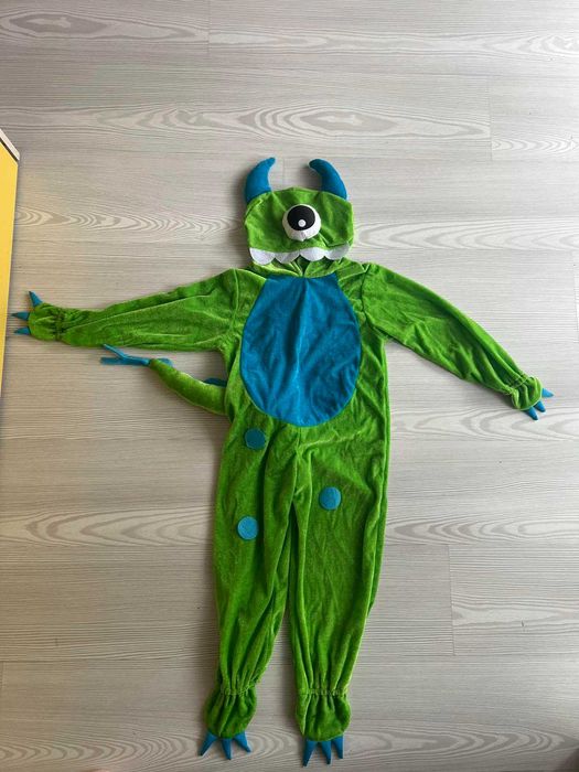 Карнавален костюм