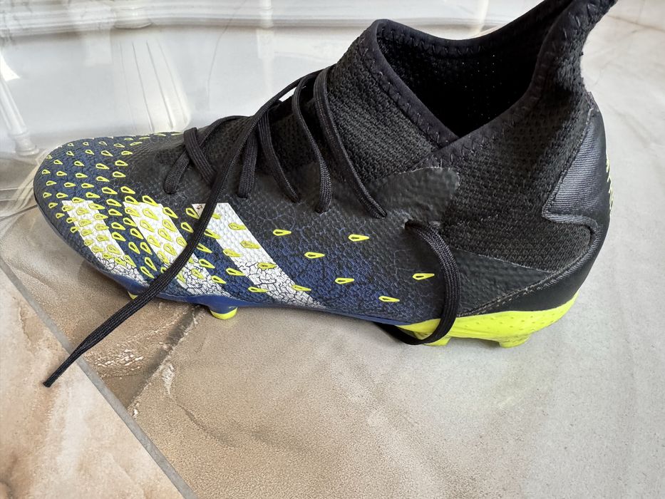 Бутонки Адидас Predator