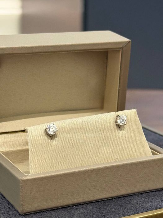 NEW Серьги с бриллиантами 0,84CT