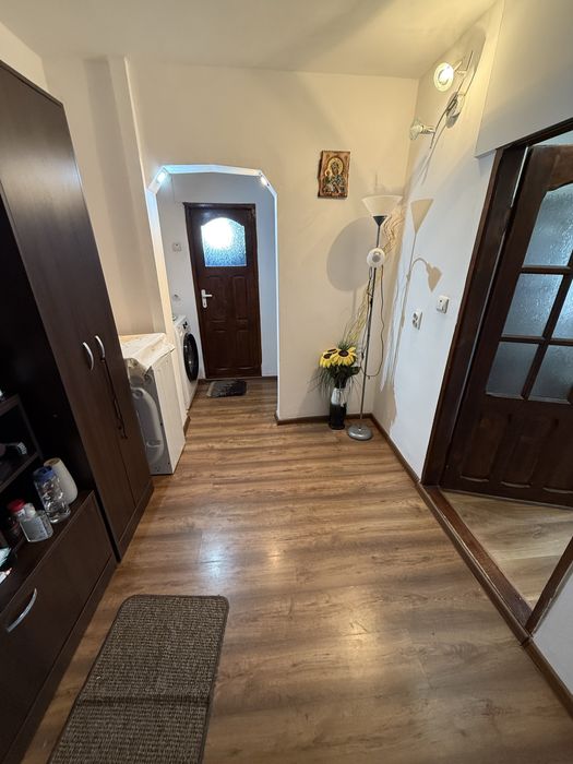 Vand apartament 2 camere, centrala gaz, str. Cuza Voda, Corabia