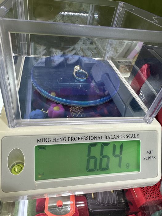 Бриллиант кольцо  750 проба 1 карат