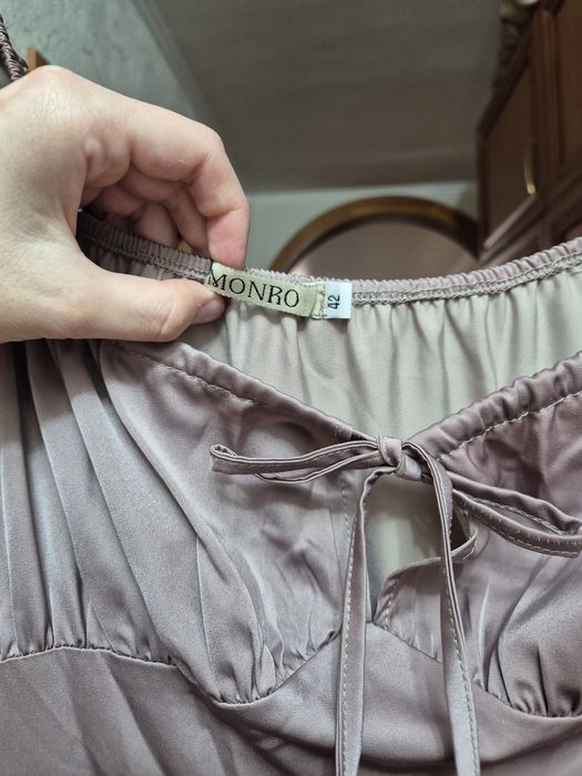 Красивое платье б/у