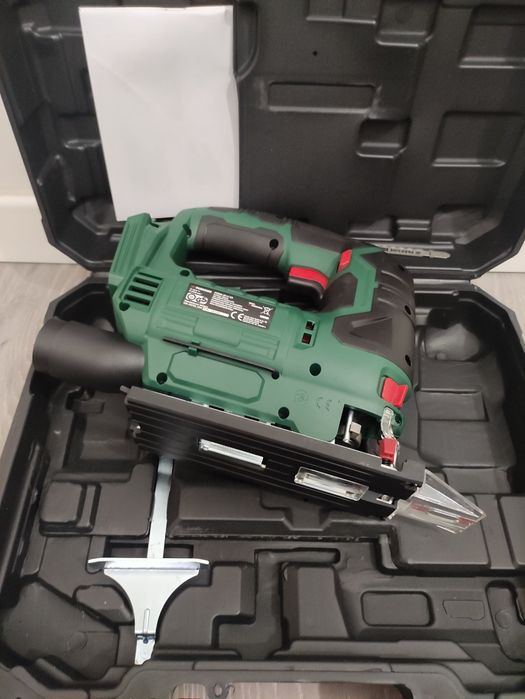 Fierastrau soricel pendular Parkside pe acumulator de 20 V