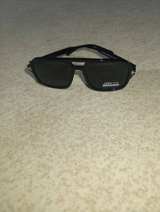 Очки солнцезащитные полароидные